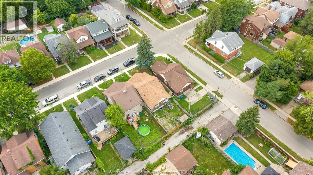 1408 DOUGALL AVENUE - 49
