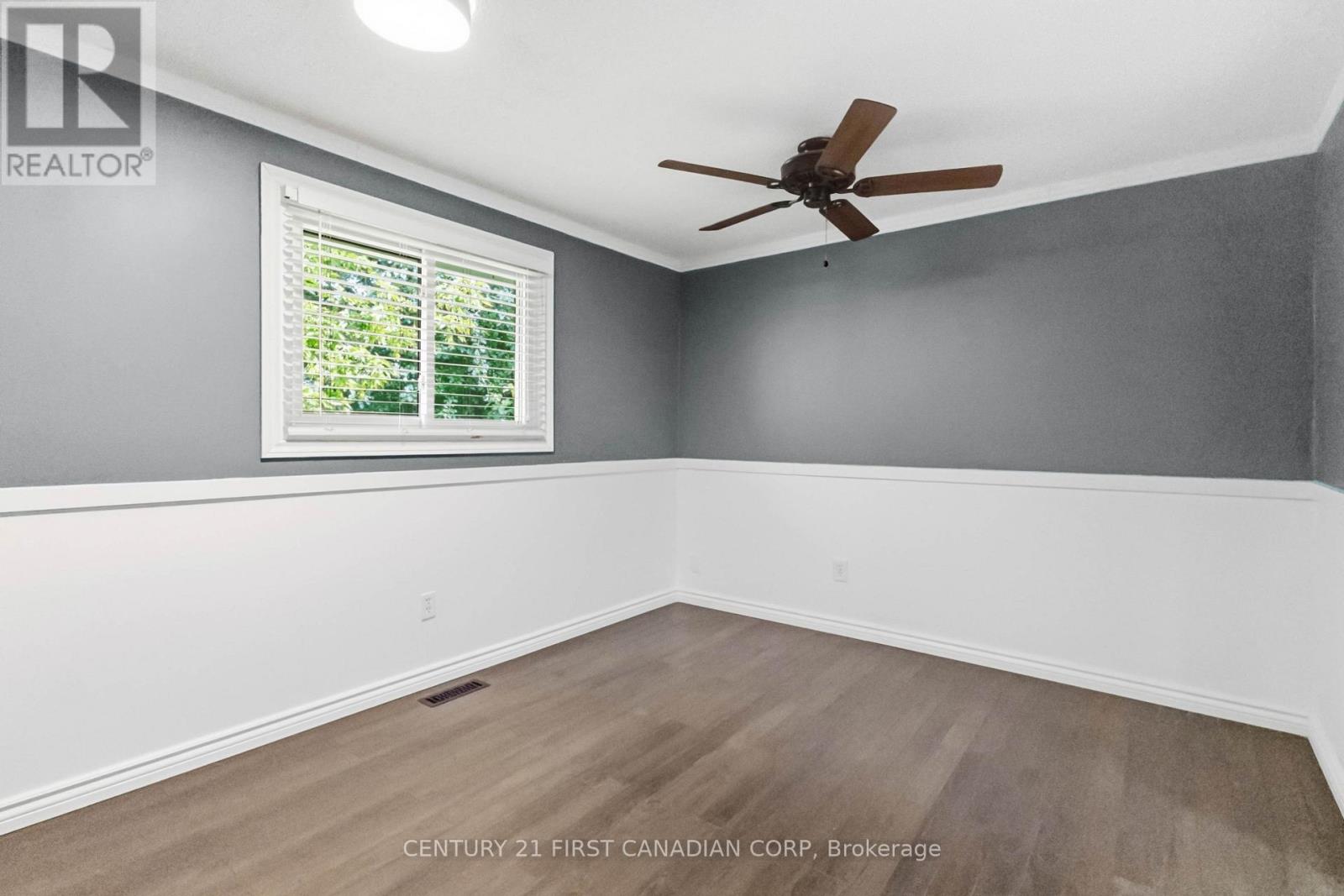 14 ALAYNE CRESCENT - Image 12