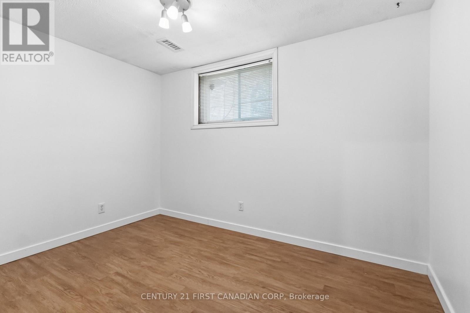 14 ALAYNE CRESCENT - Image 16
