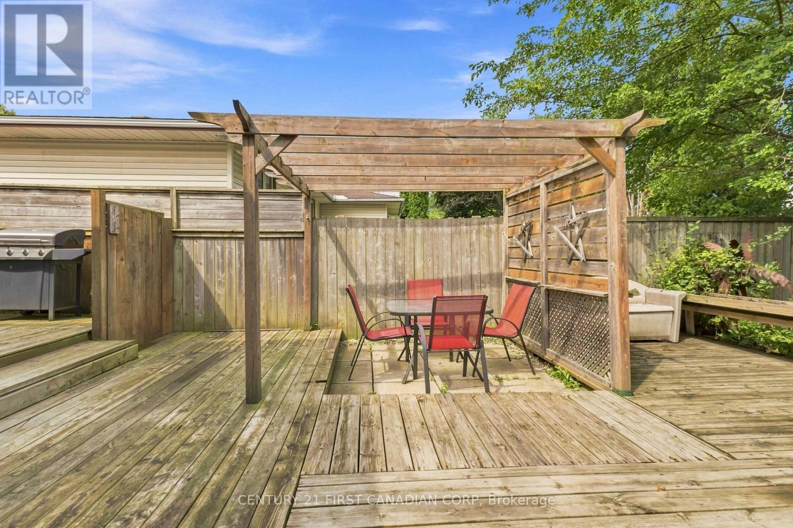 14 ALAYNE CRESCENT - Image 27