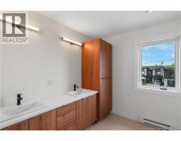 22 Vision Court, Dieppe, NB E1K0A8 Photo 19