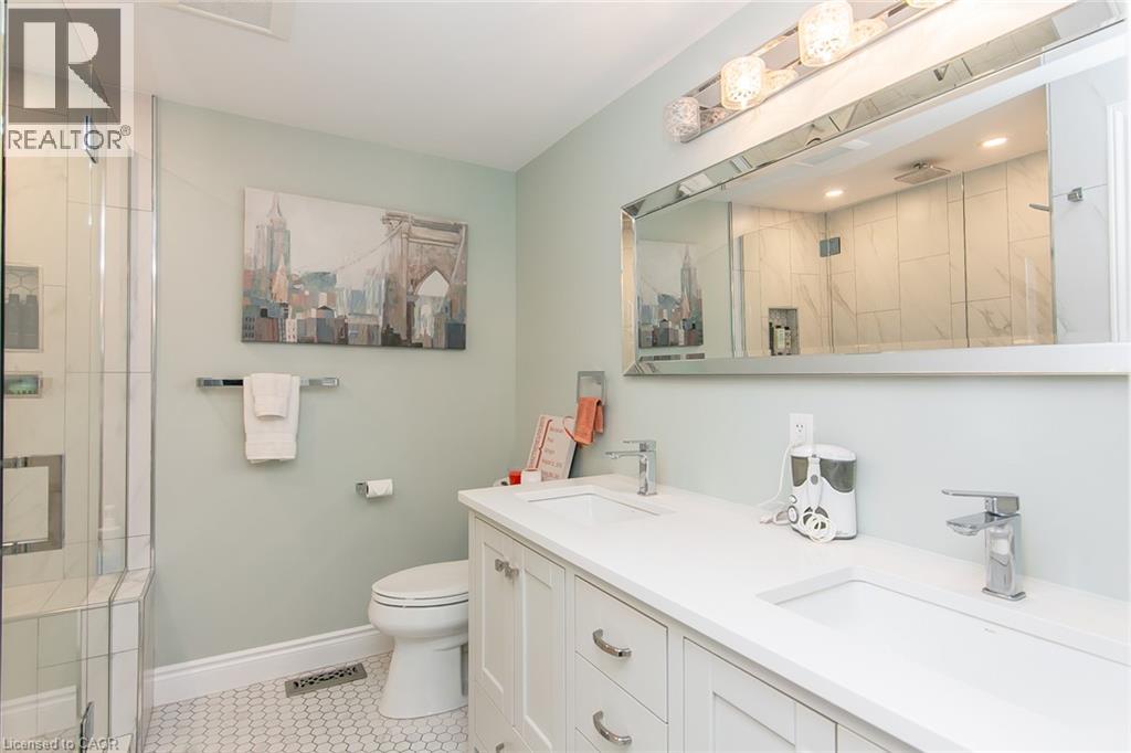 #D 28 AHRENS Street W - 31