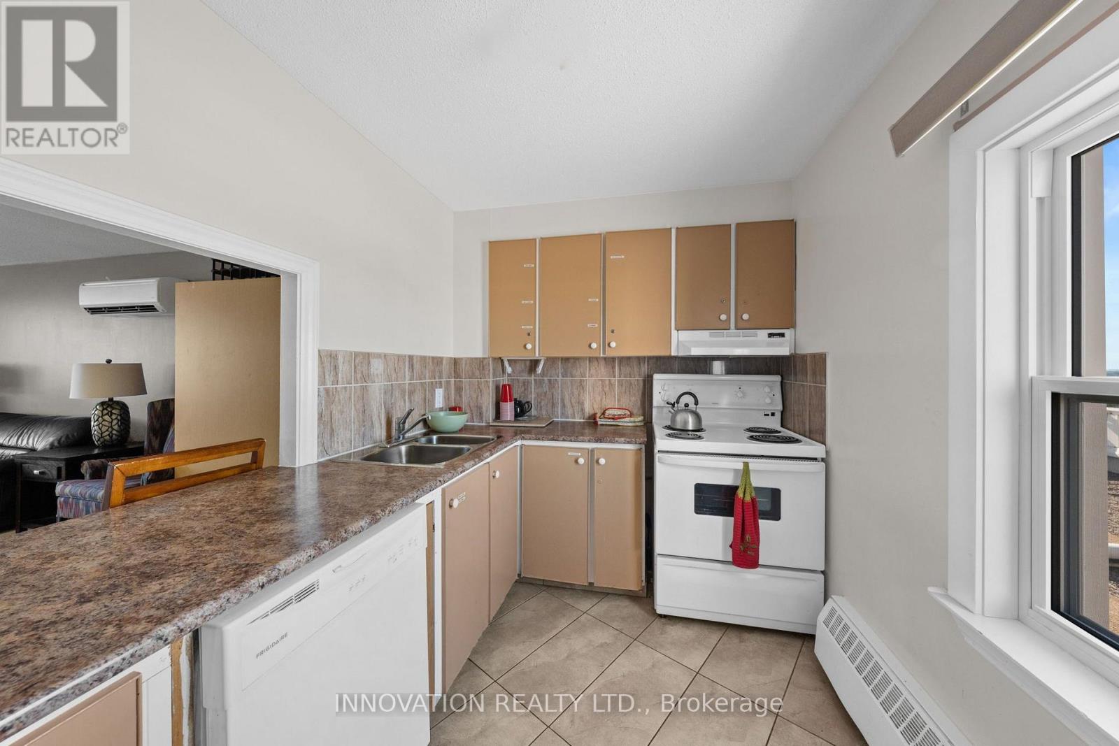 2 Bed, 1 Bath House for Sale in Ottawa – 1214 – 20 CHESTERTON DRIVE, Ottawa – MLS# X13665392 - Image 31