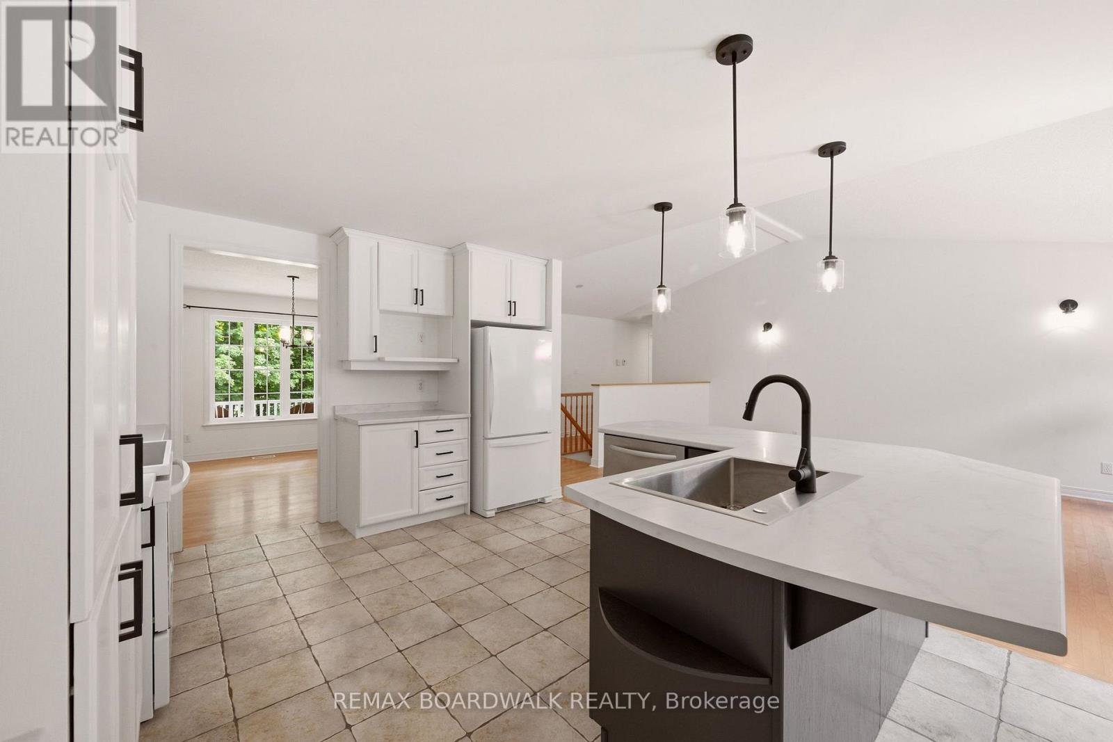 289 TIMBERWOOD DRIVE - Image 12
