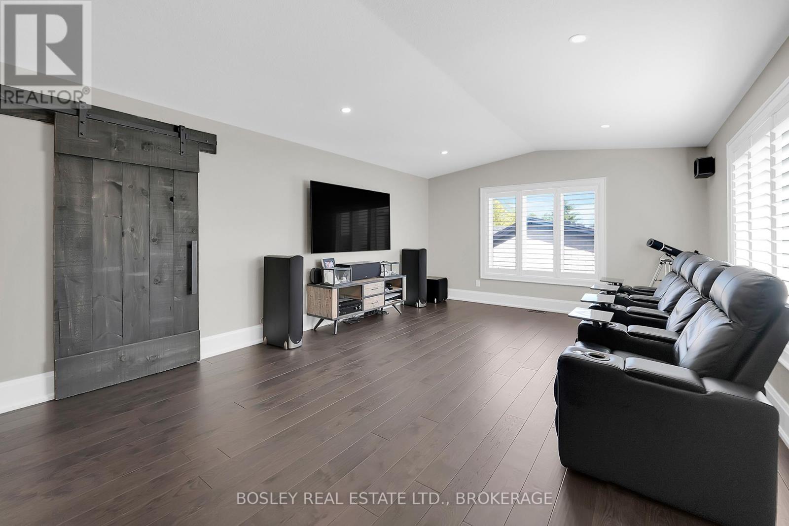 94 TERRENCE PARK DRIVE - 35