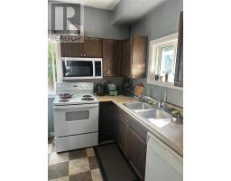 12 Blatch Avenue thumbnail 15