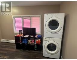 12 Blatch Avenue thumbnail 17