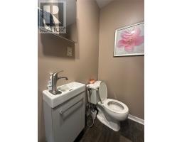 12 Blatch Avenue thumbnail 18