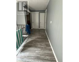 12 Blatch Avenue thumbnail 7