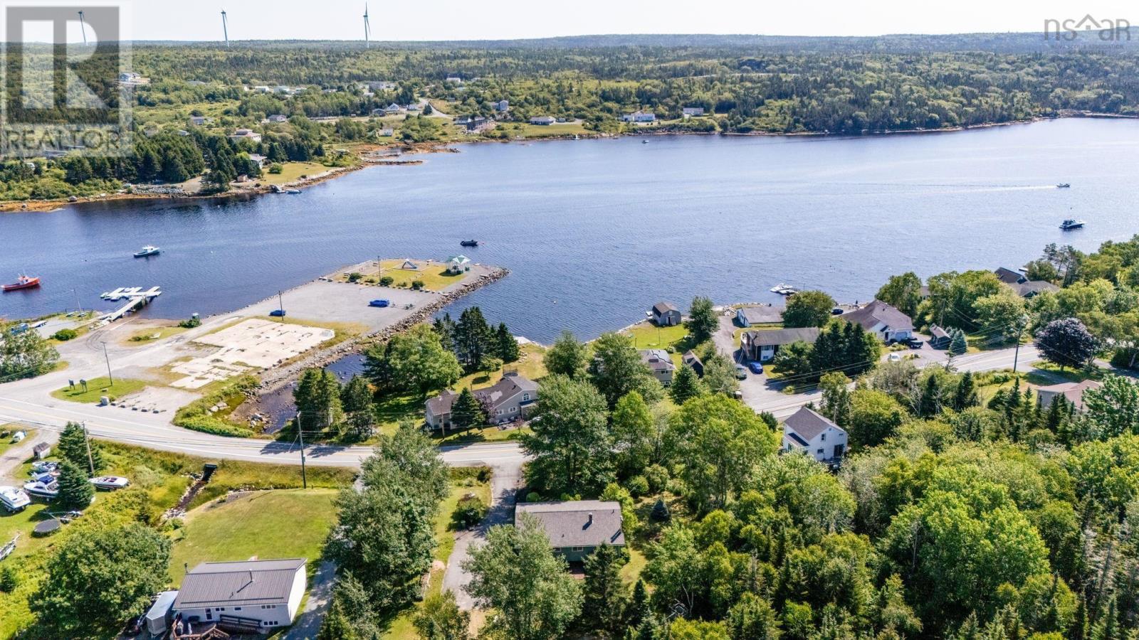 1053 Terence Bay Road - 30