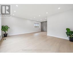 385 Village Crescent, Kitchener, ON N2M4V2 Photo 12
