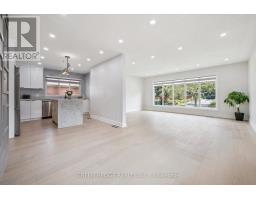 385 Village Crescent, Kitchener, ON N2M4V2 Photo 14