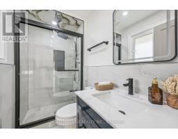 385 Village Crescent, Kitchener, ON N2M4V2 Photo 19