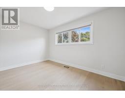 385 Village Crescent, Kitchener, ON N2M4V2 Photo 30
