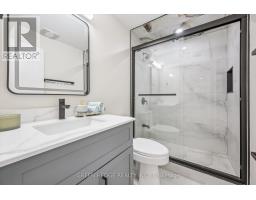 385 Village Crescent, Kitchener, ON N2M4V2 Photo 40