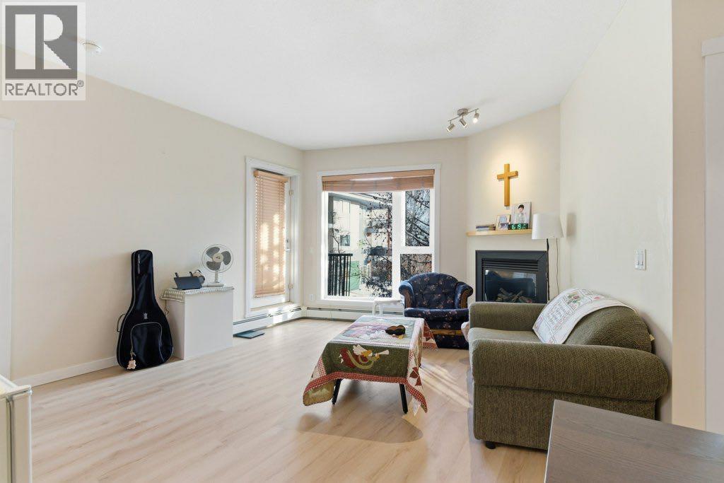 #210 69 Springborough Court SW - 8
