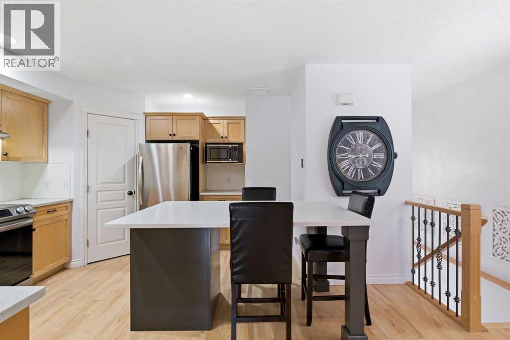 #2 435 13 Avenue NE - 3