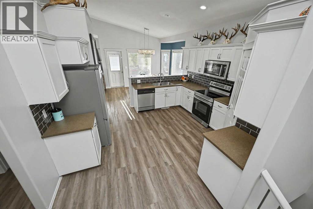 12118 103A Street - Image 4