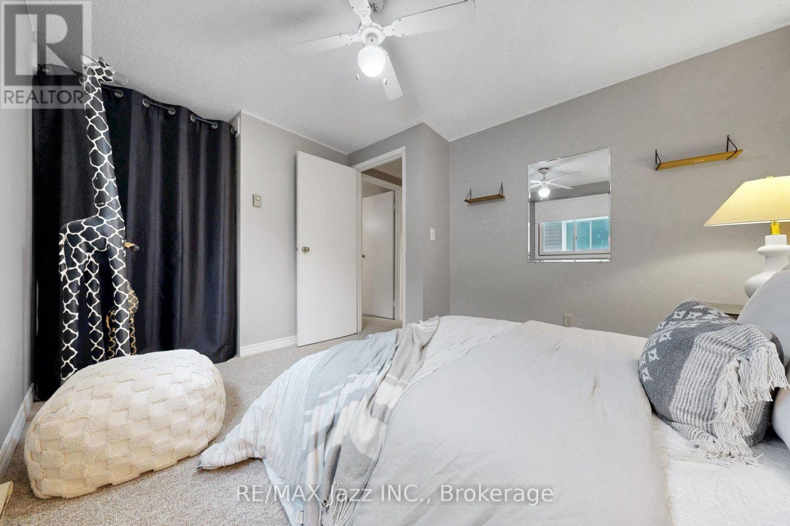 3 POCHON AVENUE - Image 24