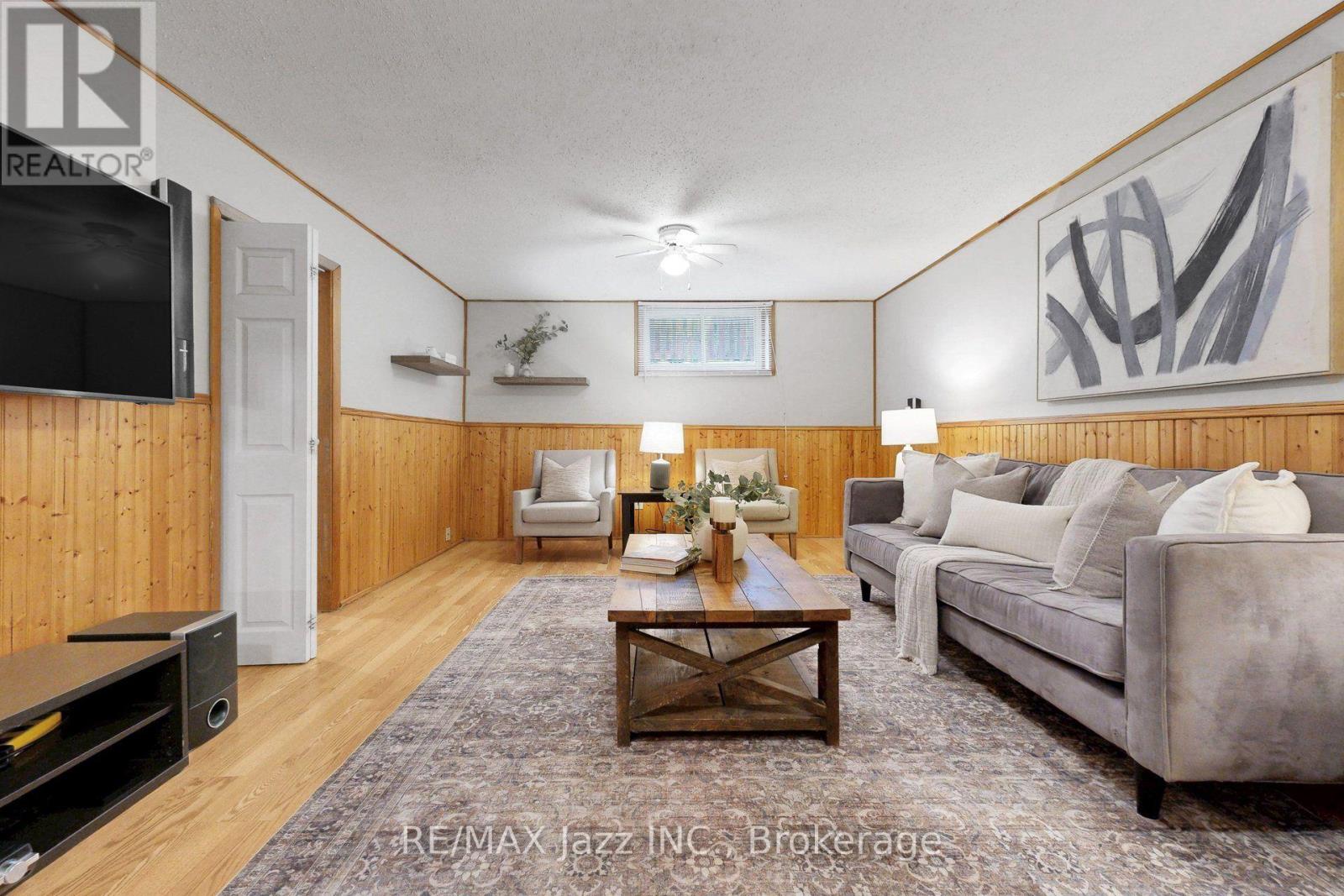 3 POCHON AVENUE - Image 34