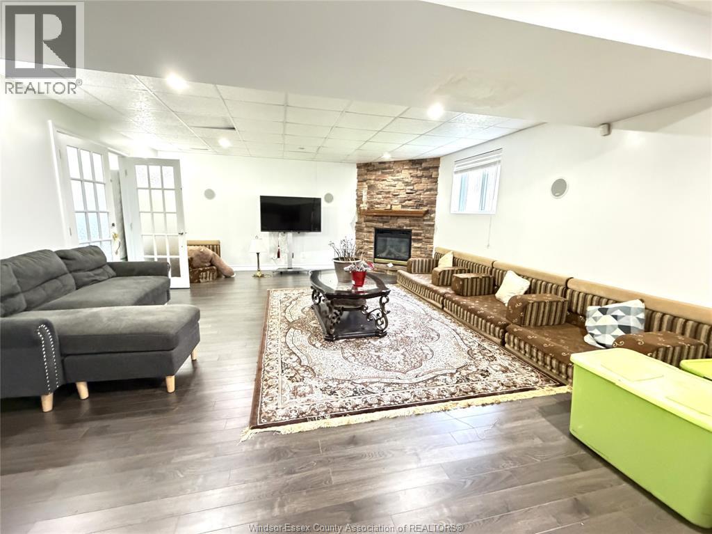 2361 ASKIN AVENUE - 5