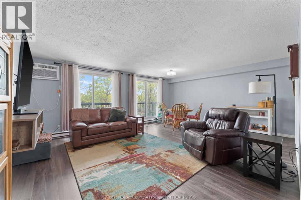 #405 3936 Wyandotte STREET East - 6
