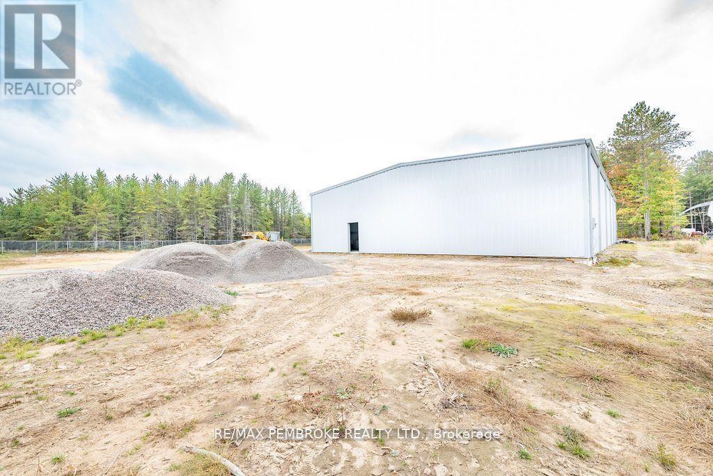 Industrial for Rent in Petawawa – 99 INDUSTRIAL AVENUE, Petawawa – MLS# X13665480 - Image 4