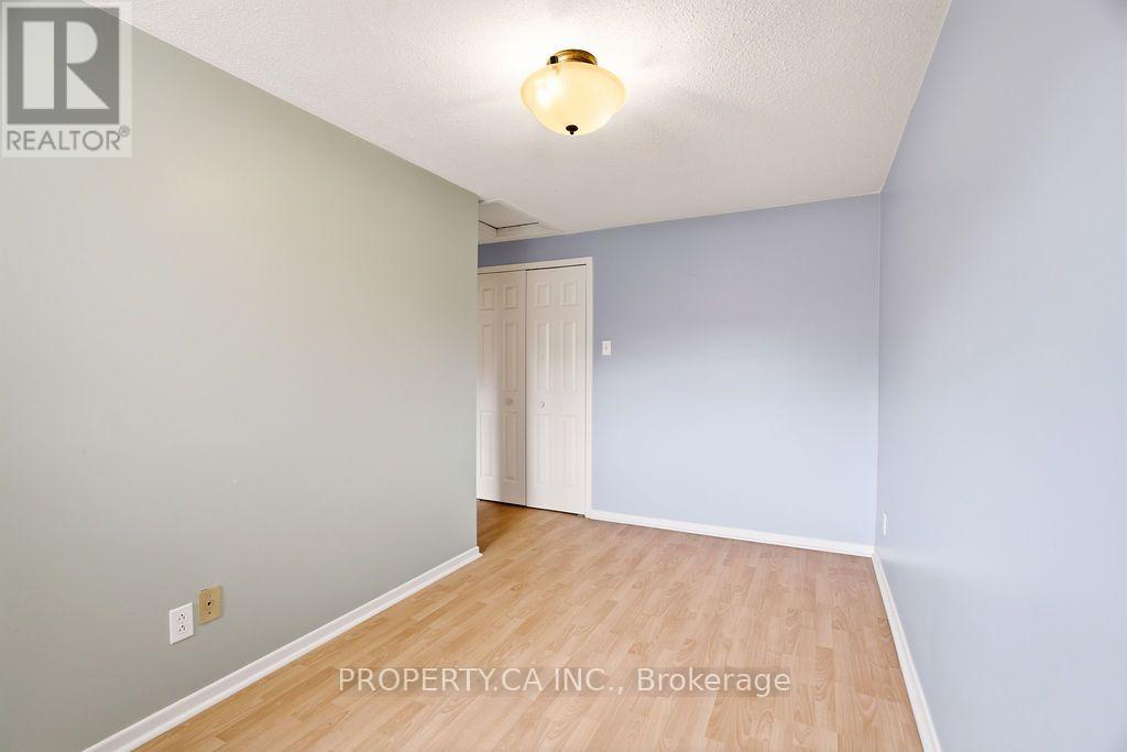 3 Bed, 2 Bath House for Sale in Ottawa – 127 PICKFORD DRIVE, Ottawa – MLS# X13665498 - Image 26