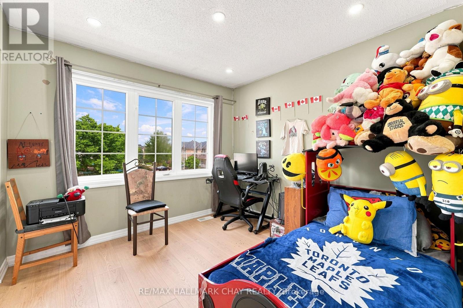 29 DUNNING DRIVE - 23