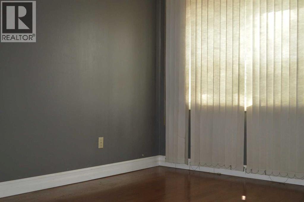 5259 51 Street - Photo 6