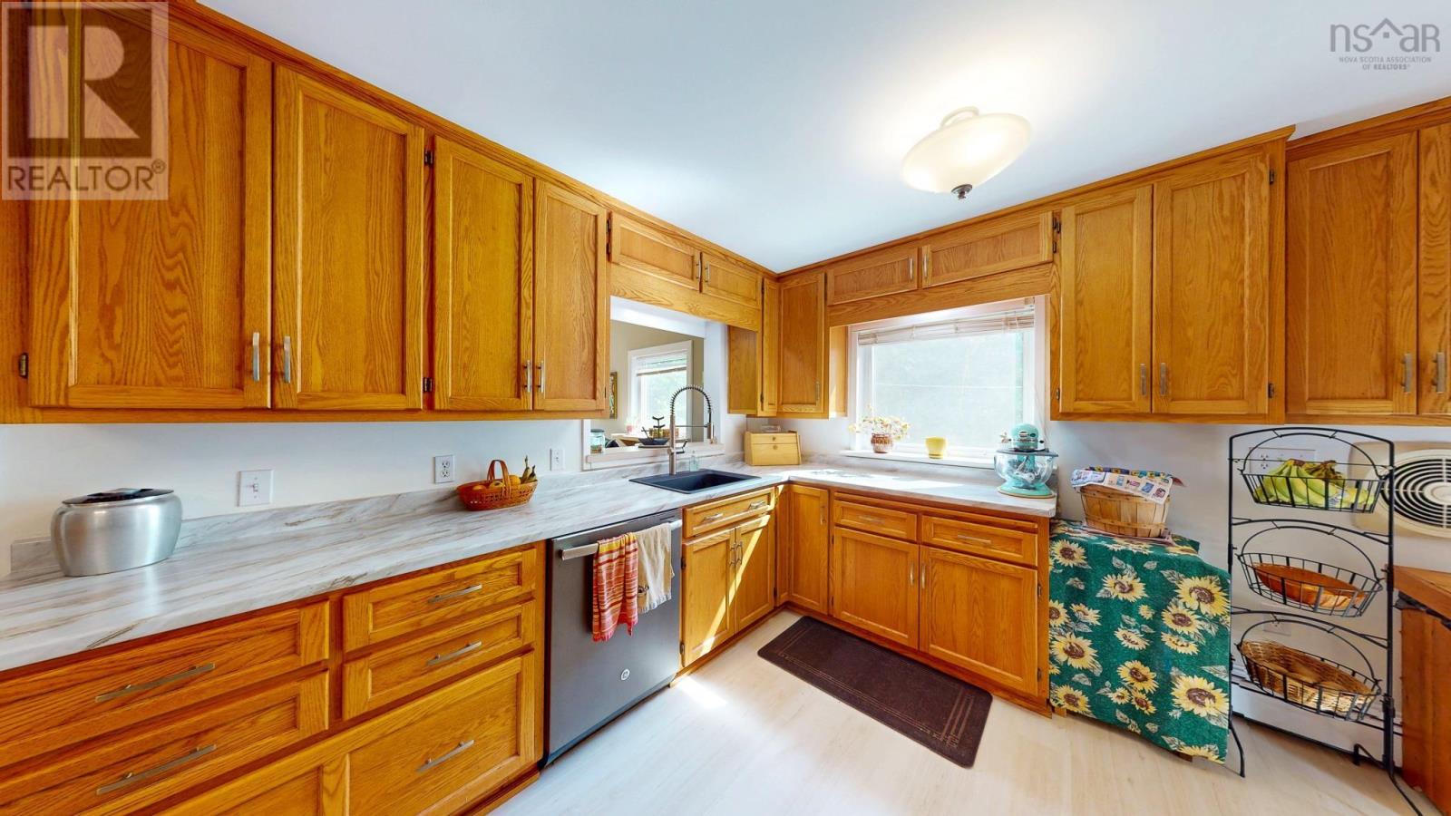 11 Parkview Road - 5