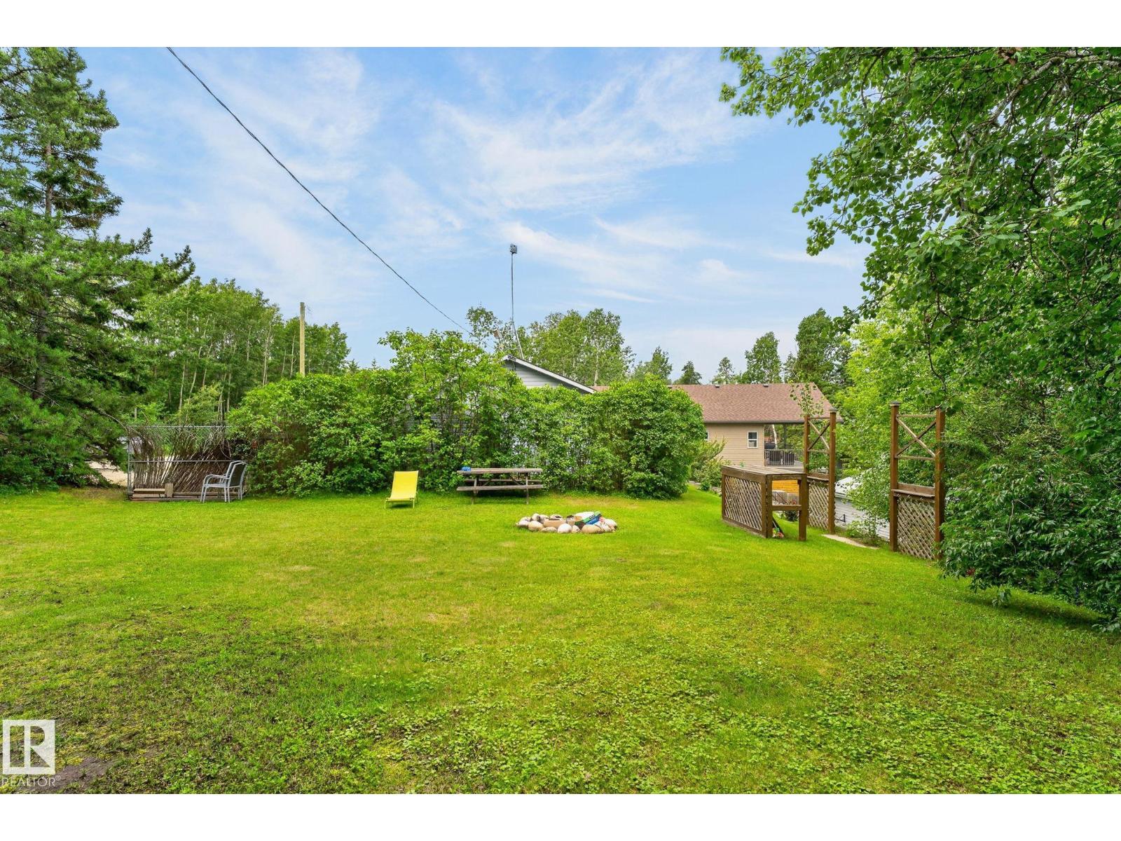 351 Smith Crescent - Photo 18