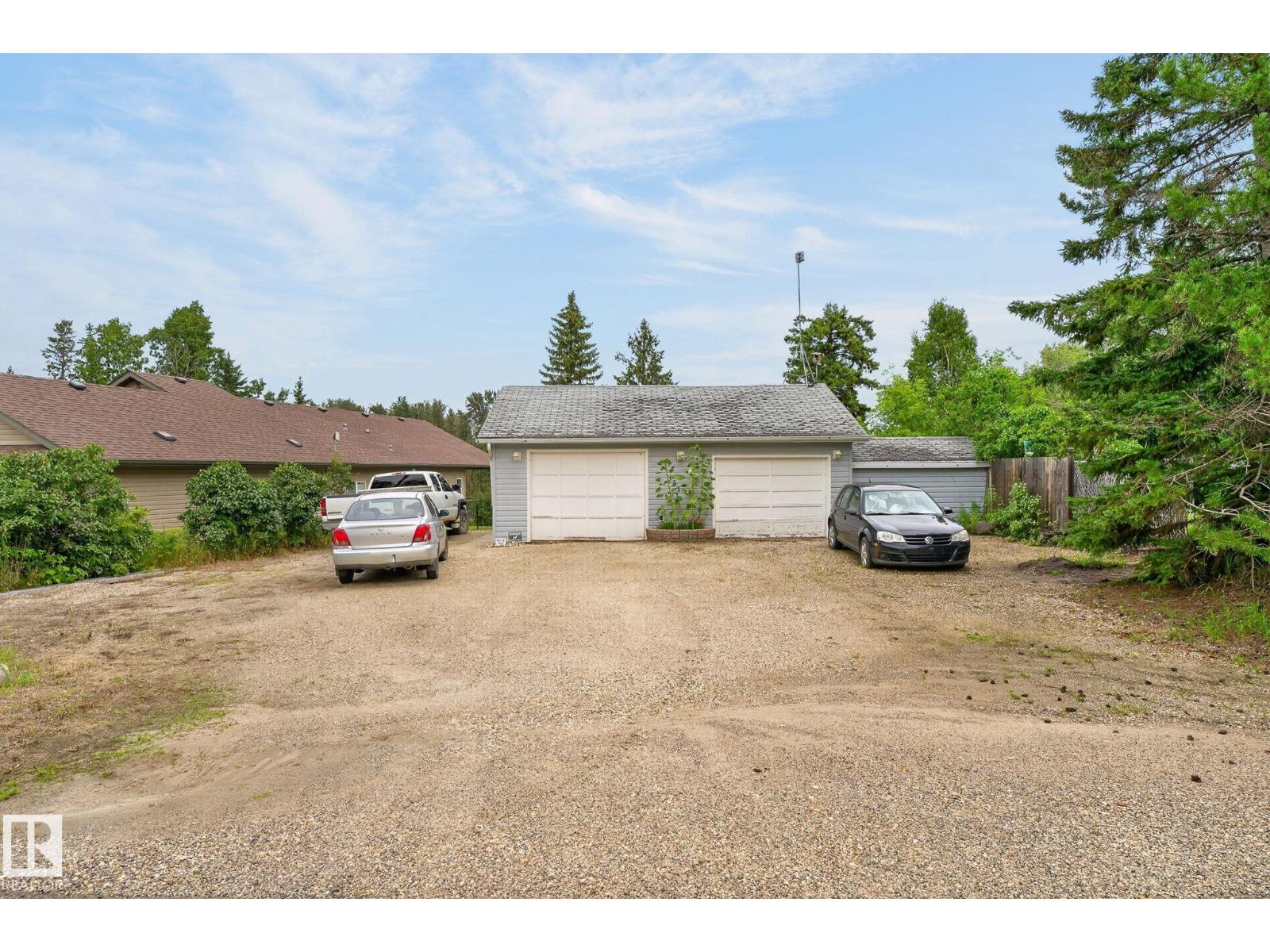 351 Smith Crescent - Photo 21