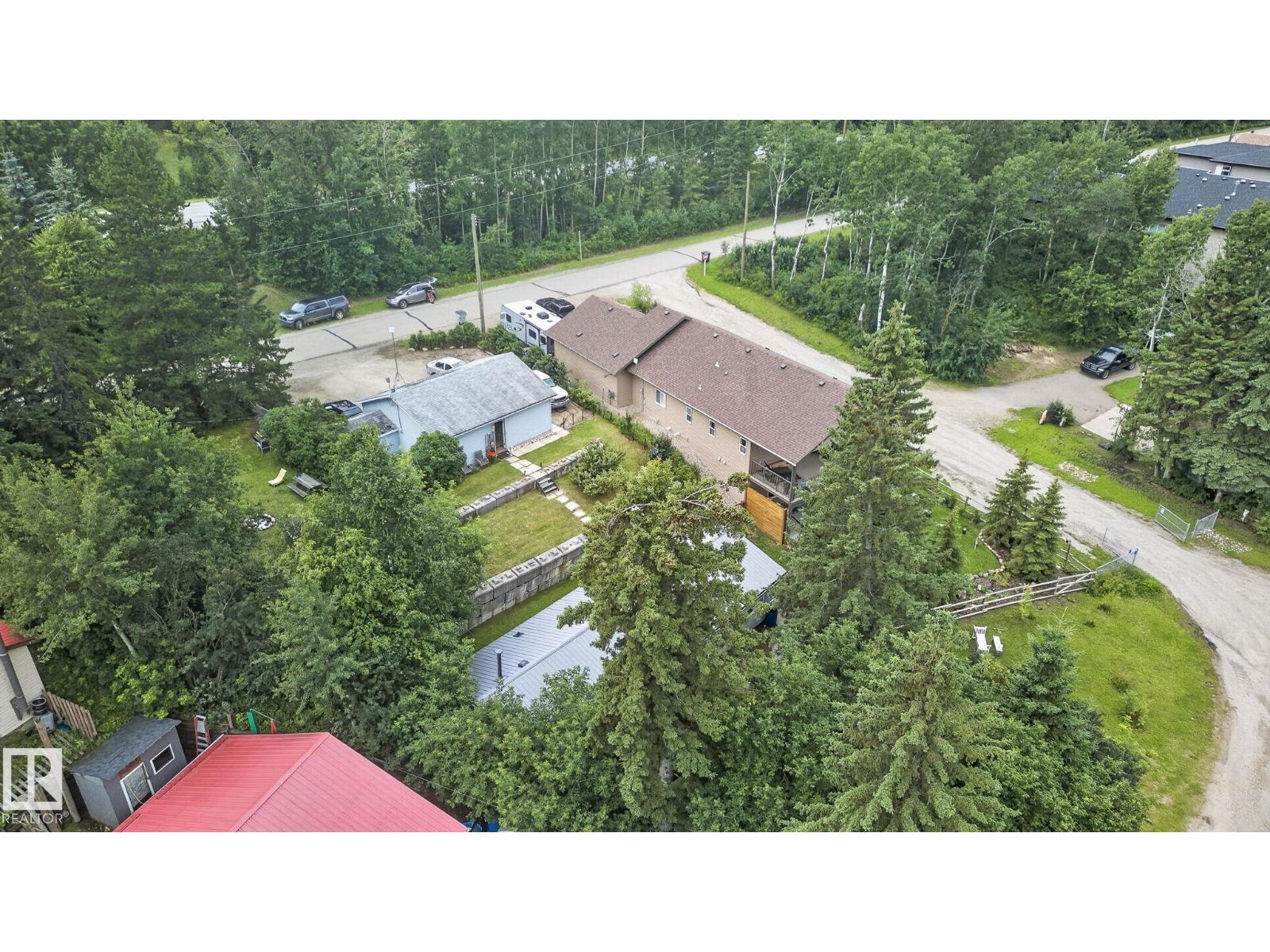 351 Smith Crescent - Photo 32