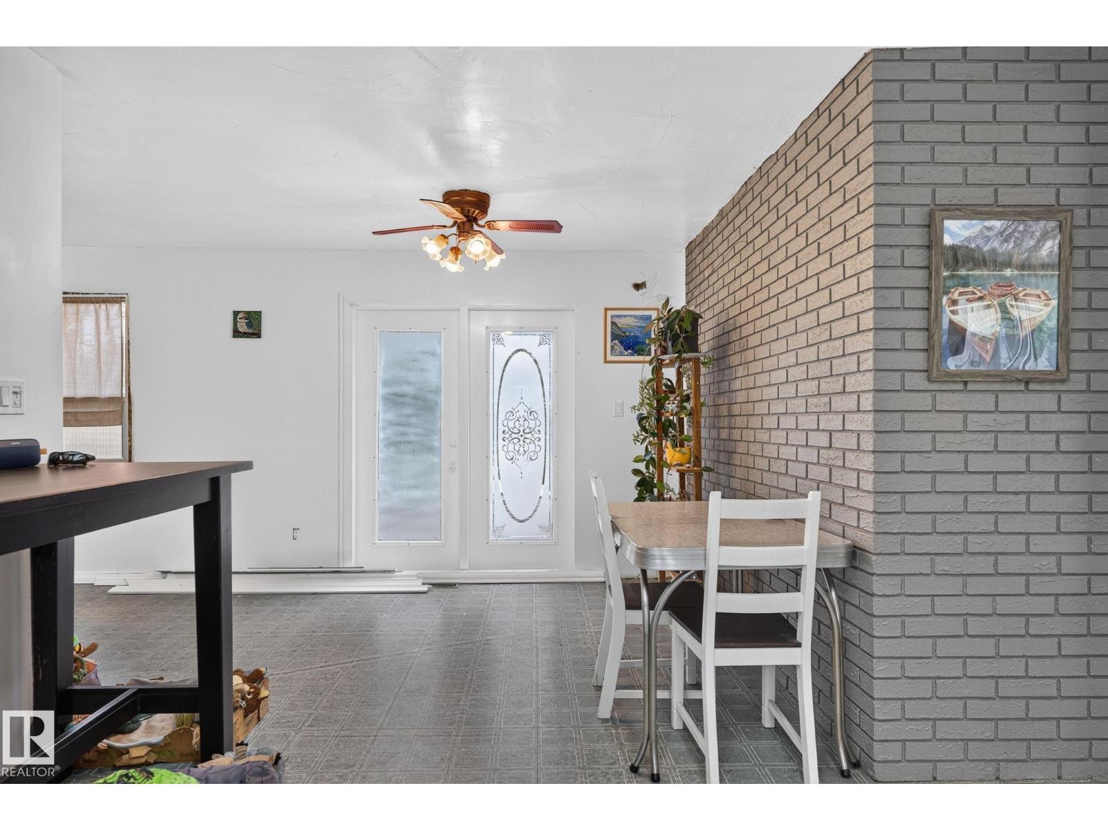 351 Smith Crescent - Photo 46