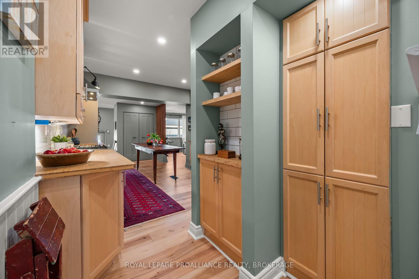 145 CHARLES STREET N - Image 7