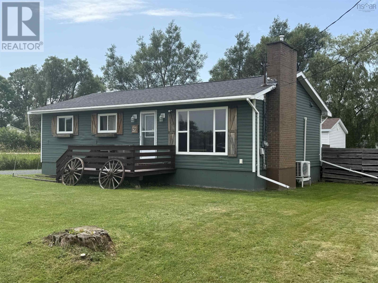 Property 36 of 43 of 1668 Mackay Street