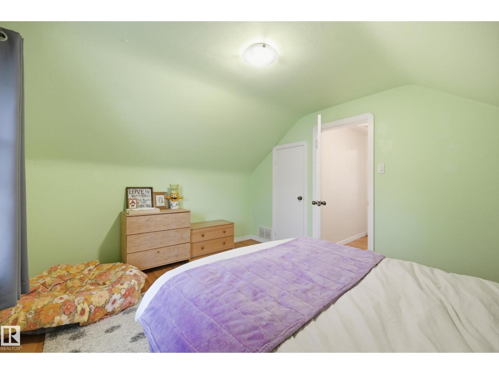 11612 110A AV NW - 20