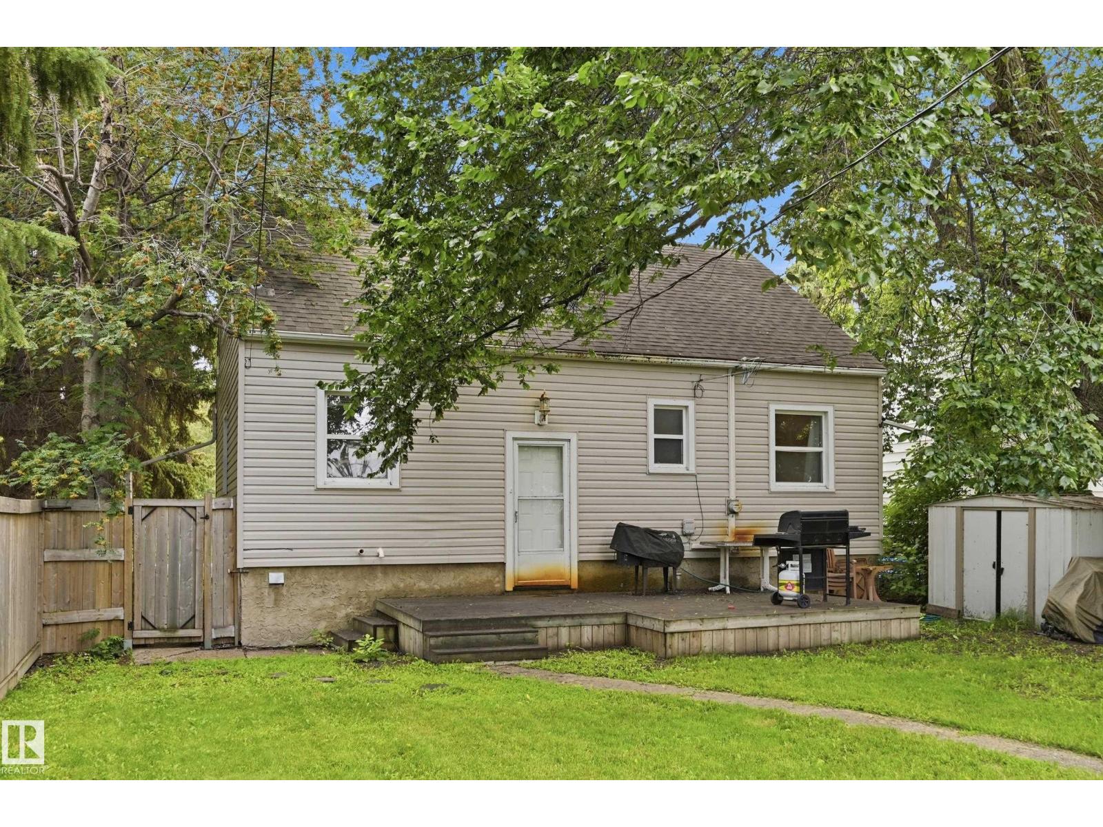11612 110A Avenue NW - Photo 33