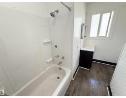 10416 100 Av, Westlock, AB T7P1T6 Photo 22