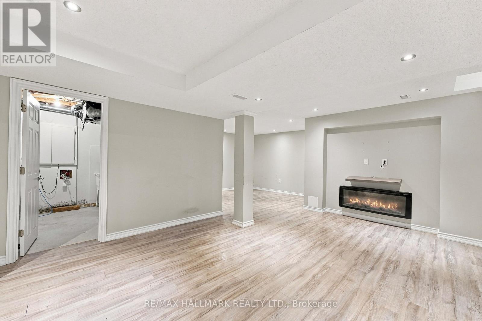 174 MILTROSE CRESCENT - 36