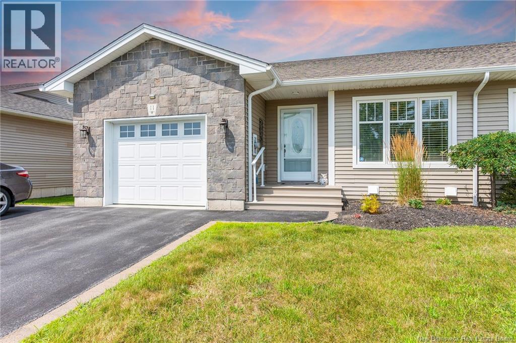 11 Oak Leaf Lane