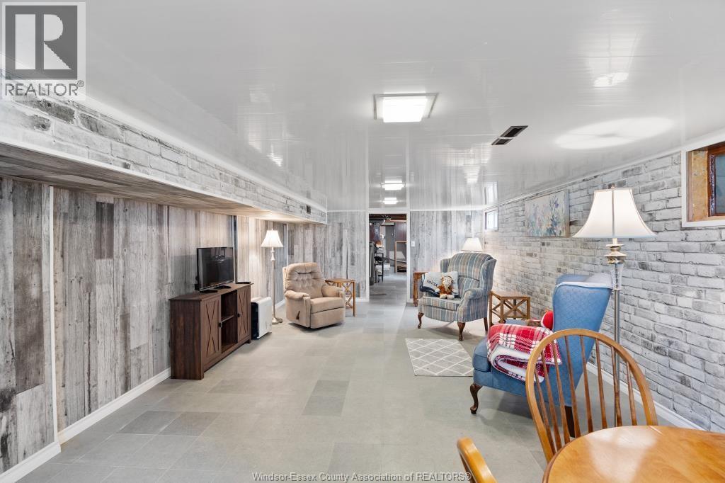 247 ERIE STREET South - 22