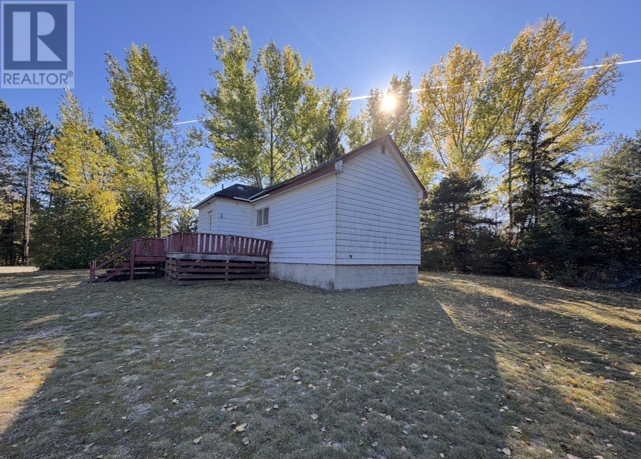 19 Low AVE - Image 6