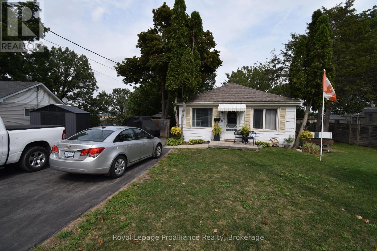 119 ORCHARD DRIVE - 2