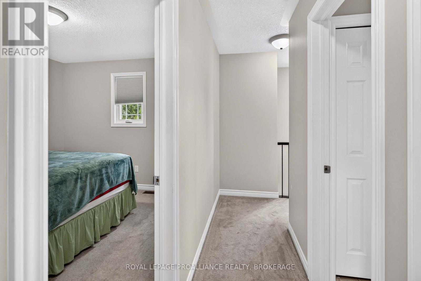 1447 HANOVER DRIVE - Image 26