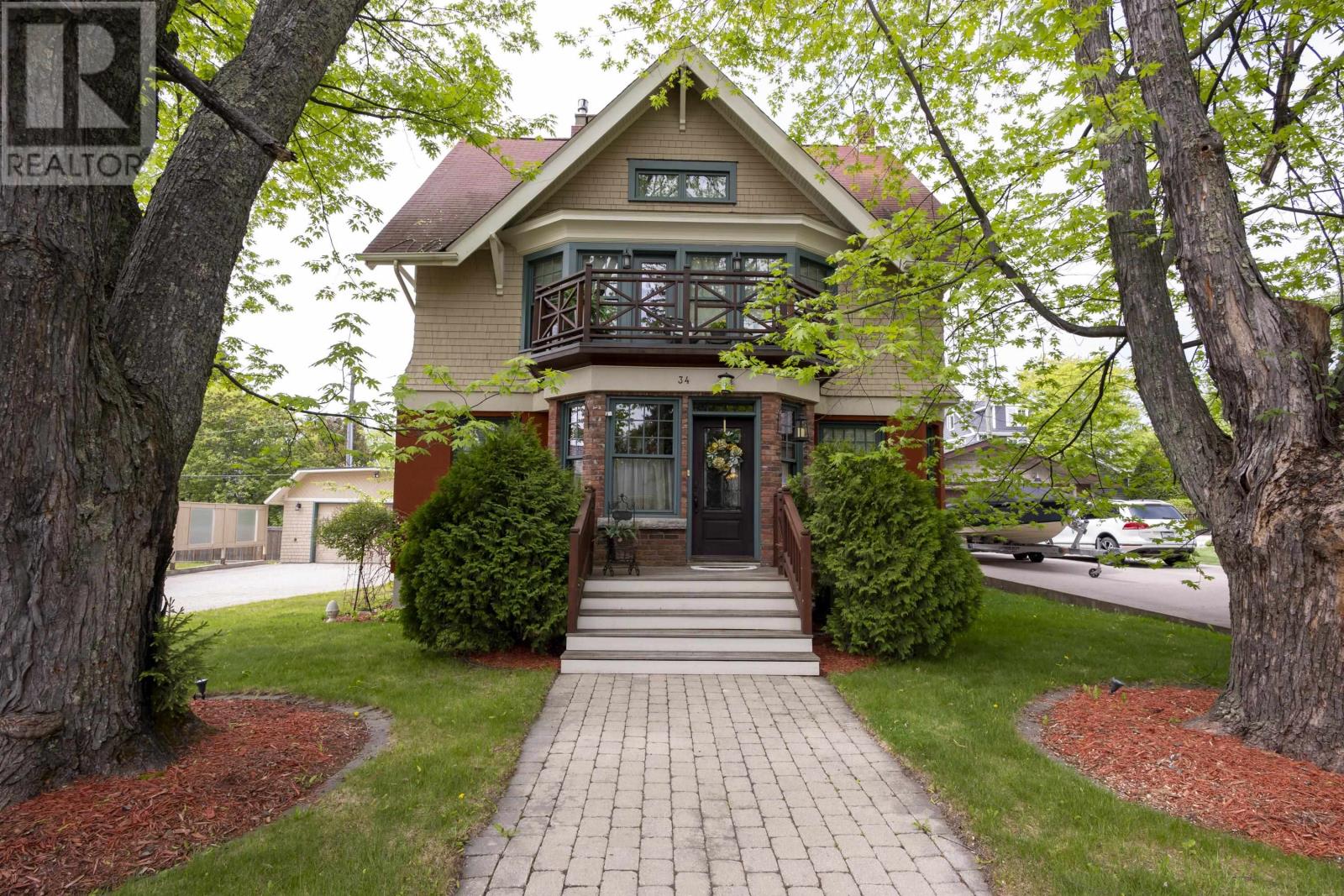 34 Winnipeg AVE - 2