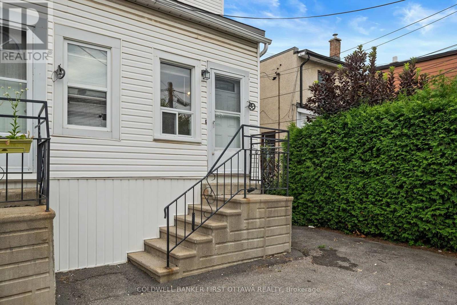3 Bed, 2 Bath House for Rent in Ottawa – 176 ROCHESTER STREET, Ottawa – MLS# X13665634 - Image 32
