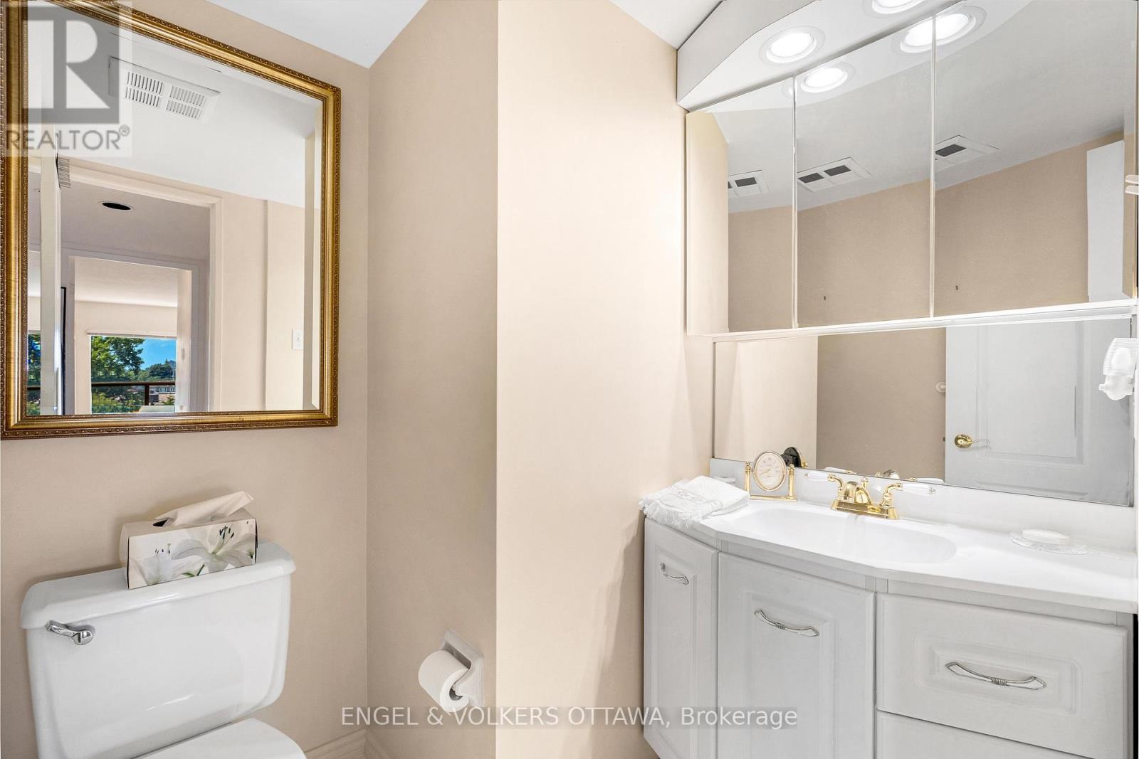 3 Bed, 3 Bath Apartment for Sale in Ottawa – 205 – 545 ST LAURENT BOULEVARD, Ottawa – MLS# X13665662 - Image 27