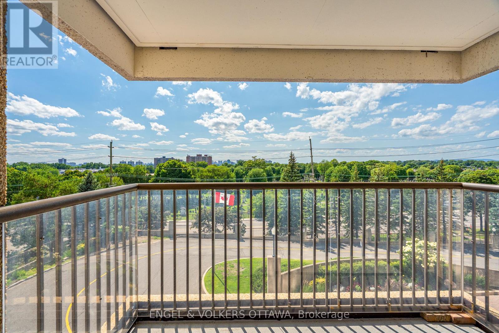 3 Bed, 3 Bath Apartment for Sale in Ottawa – 205 – 545 ST LAURENT BOULEVARD, Ottawa – MLS# X13665662 - Image 30